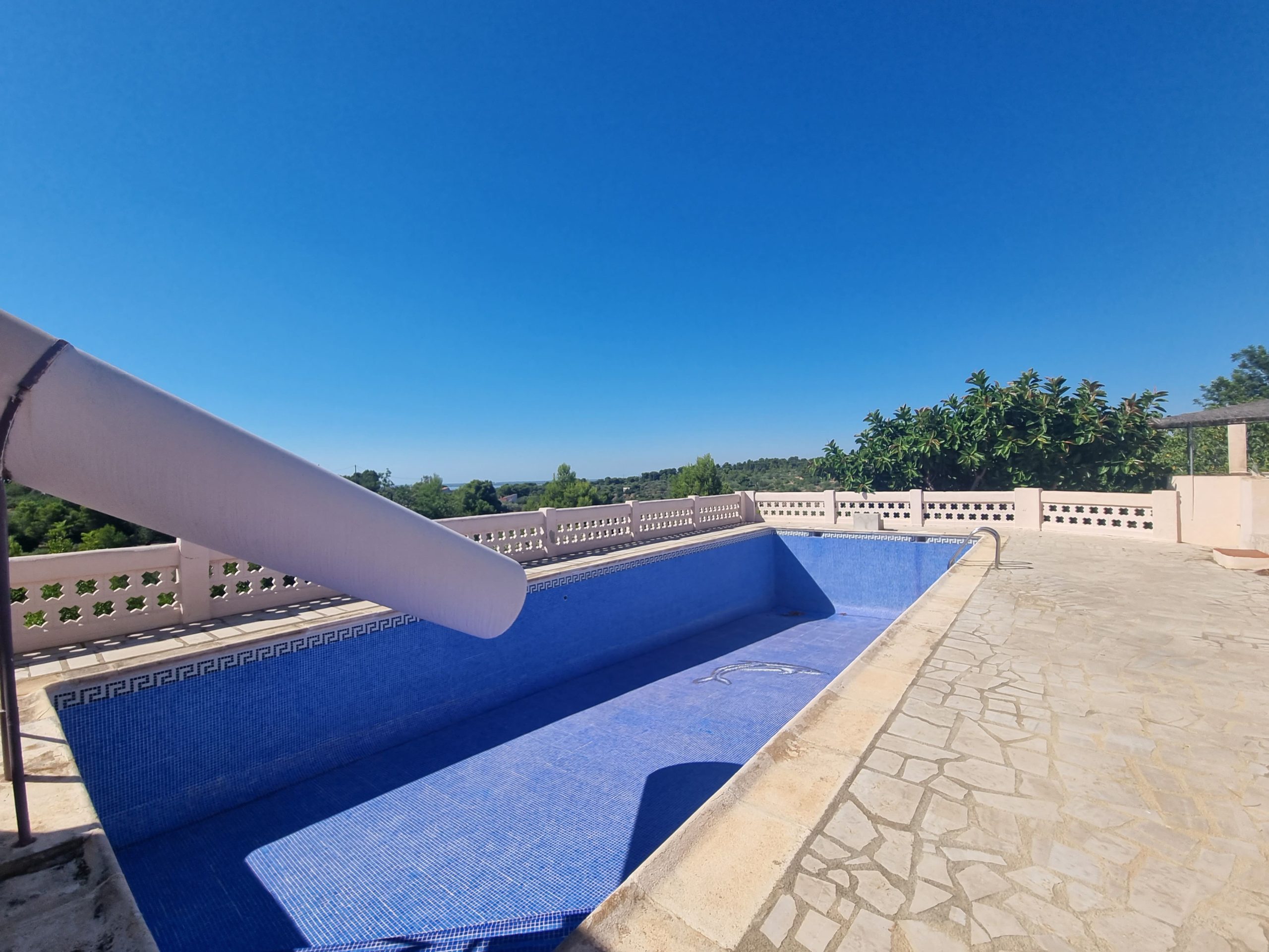 Finca rústica 5 habitaciones, piscina y vistas al mar en El Perelló