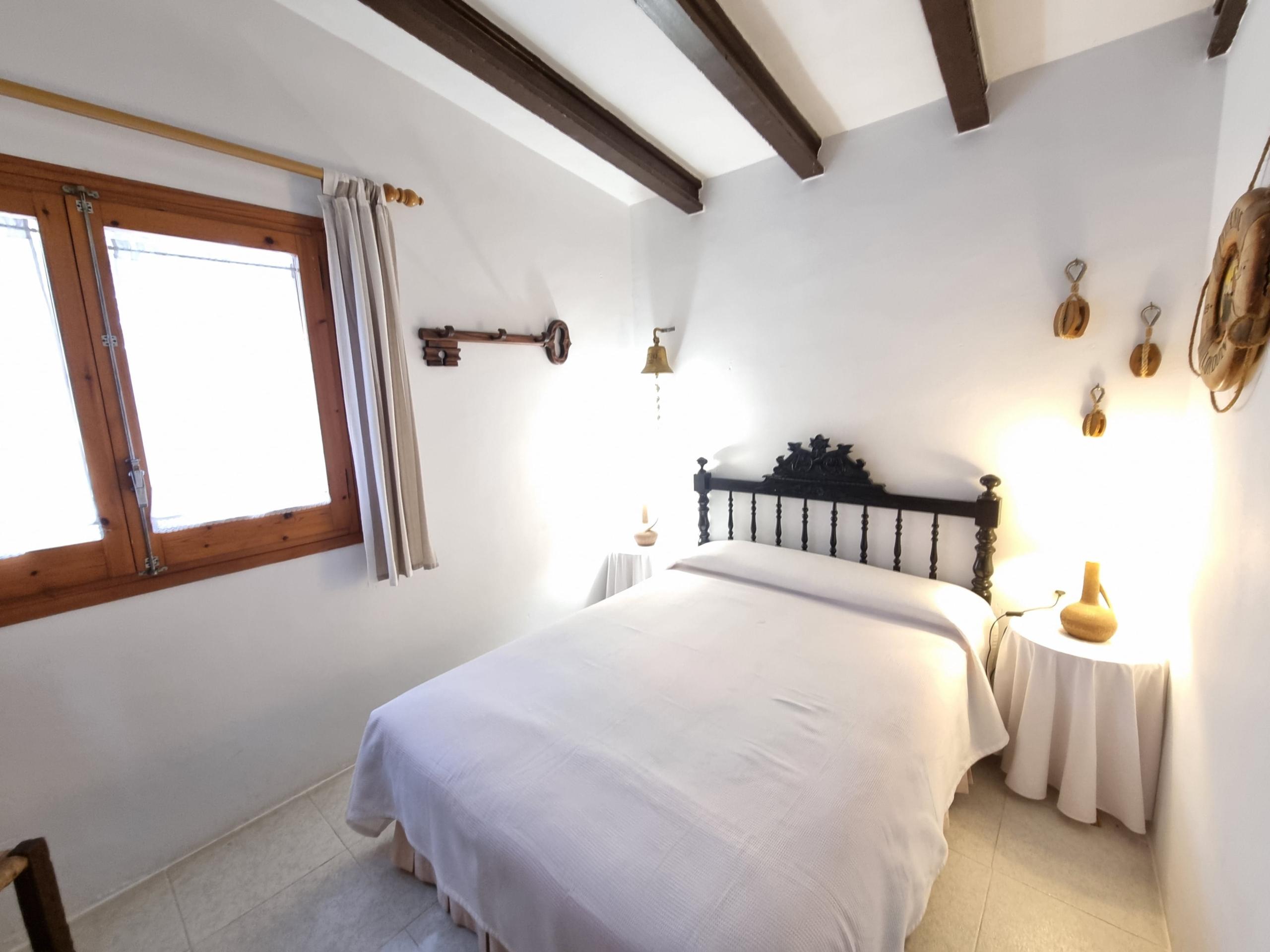 Rustic 5-bedrooms finca with HUTTE in l'Ametlla de Mar