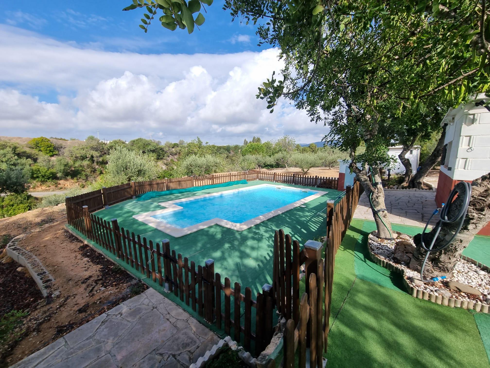 Rustic Finca with 2 bedrooms and swimming pool in L'Ampolla 